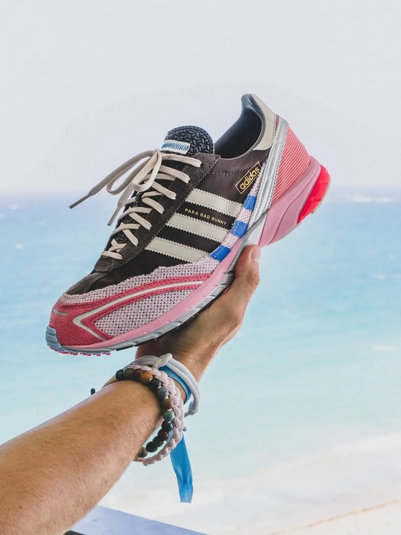 adidas BAD BUNNYコラボ　27センチ The adidas x Bad Bunny Adizero SL72 drops tonight at 00.00